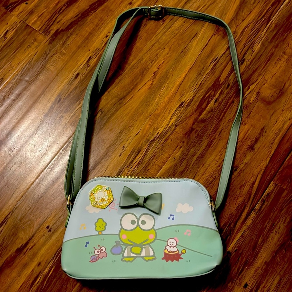 Keroppi Trio Crossbody Bag / like new with special pin